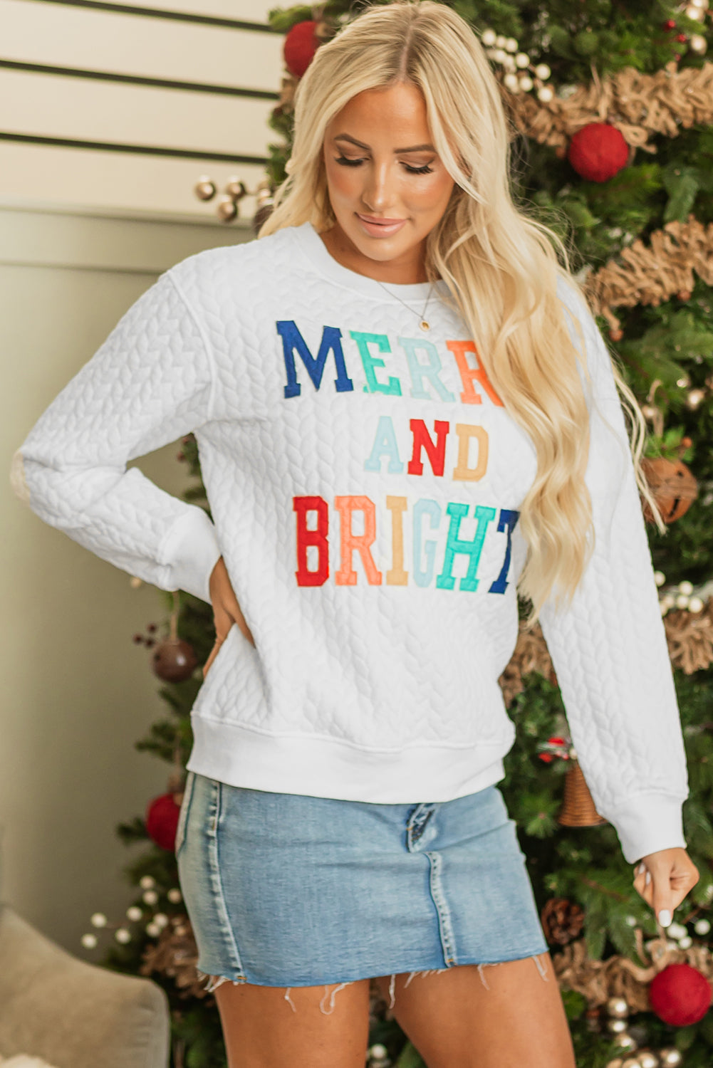 White Heart XOXO Chenille Embroidered Textured Sweatshirt