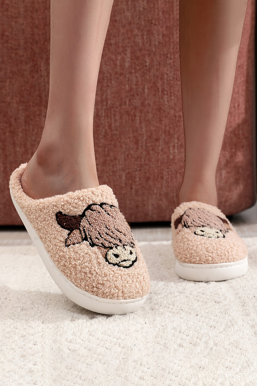 Light Pink Moon & Clock Pattern Fuzzy Home Slippers