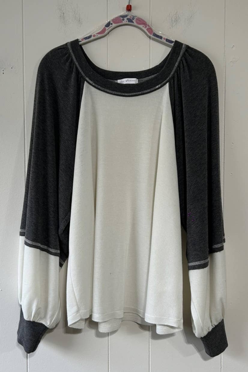 Color Block Contrast Knit Sweatshirt / TEU13748SA